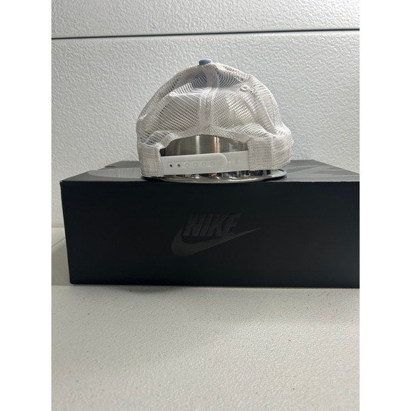 J.B. Hunt Intermodal Trucker Hat,‎ Blue & White, Adjustable Snapback
#385 - Picture 3 of 5